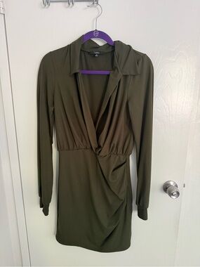 Lulu’s dress size small color army green